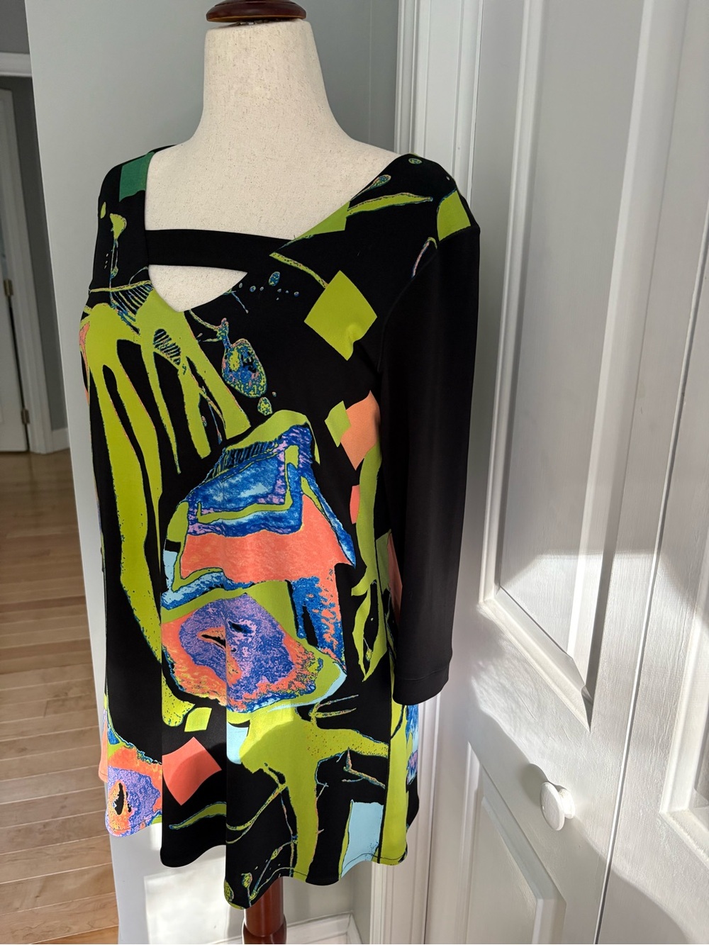 eva varro Black Tunic with Lime, Coral & Blue Abstract Print - Picture 3 of 6